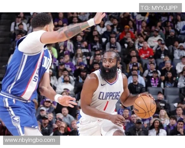 快船半场狂领先国王二十分 保罗助攻如雨大洛火力全开小卡砍下十五分